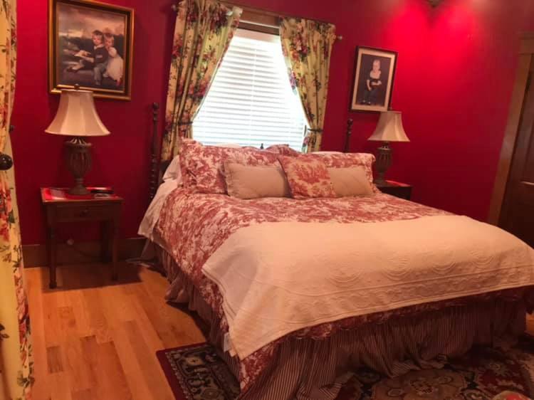 Bed & Breakfast The Destination Llc Salem